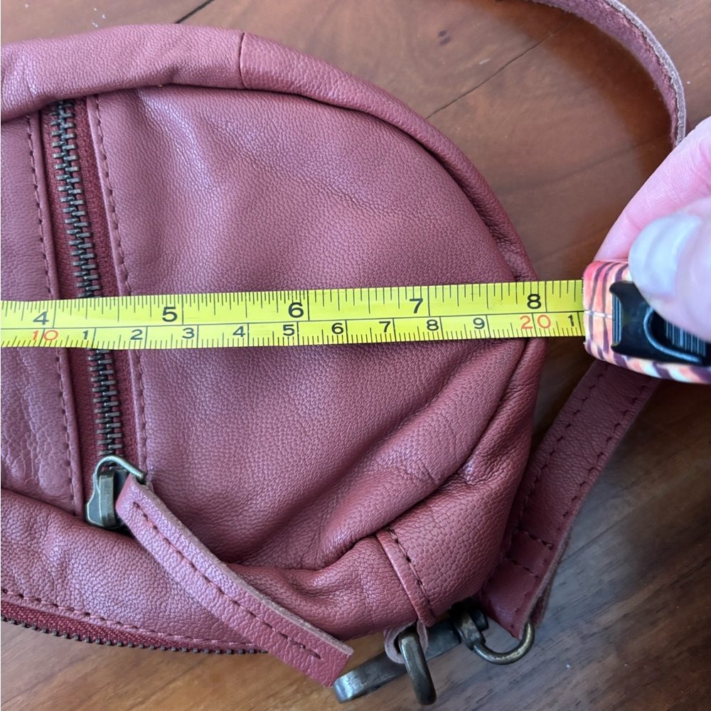 MINI COFFEE DATE LEATHER CROSSBODY BAG IN TERRACOTTA Free People - Picture 3 of 4